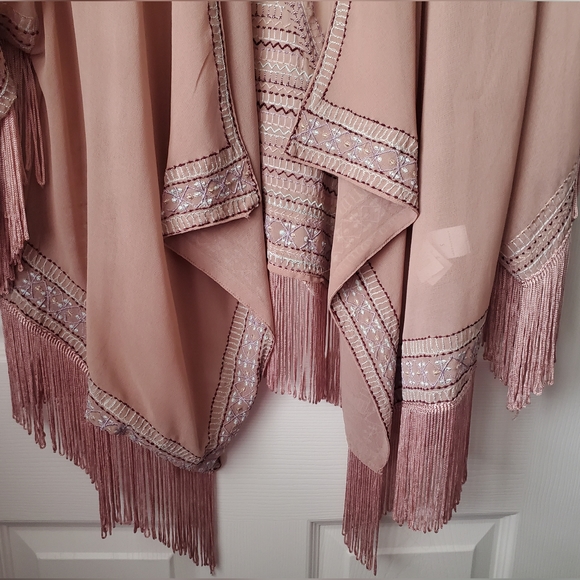 Fringe Trim Kimono - Picture 4 of 7